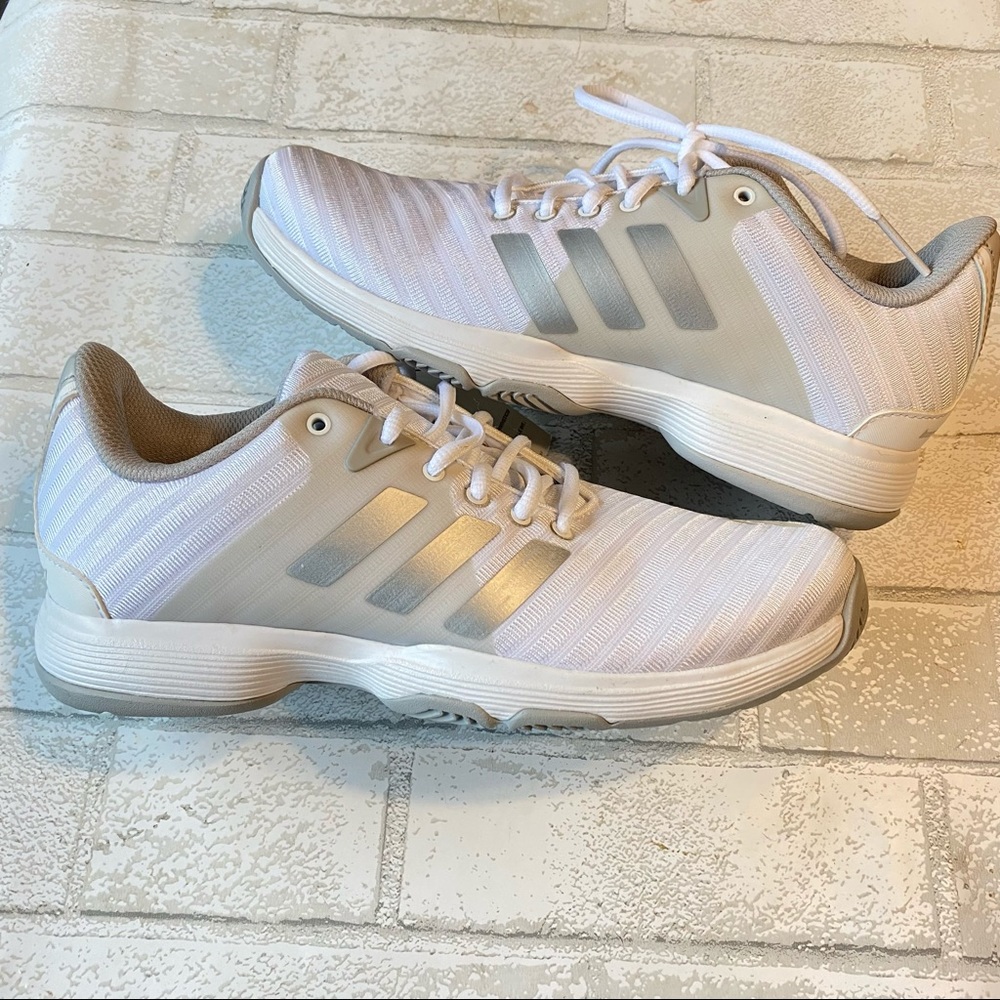 NWT Women's Adidas Barricade Court Tennis Shoes